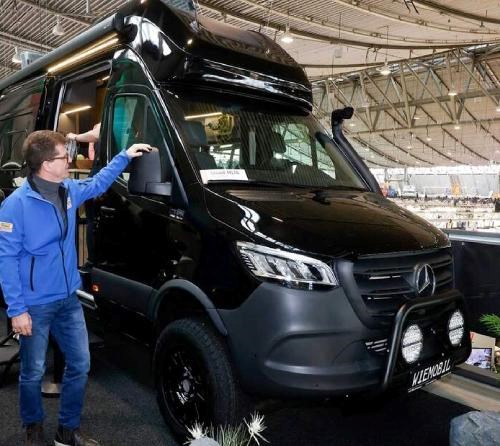 Camper Fuoristrada Esclusivo per la Famiglia: Avventura e Comfort su Ogni Terreno