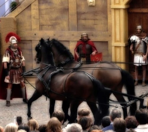 Pasqua in Camper: Itinerari tra Fede, Tradizione e Natura