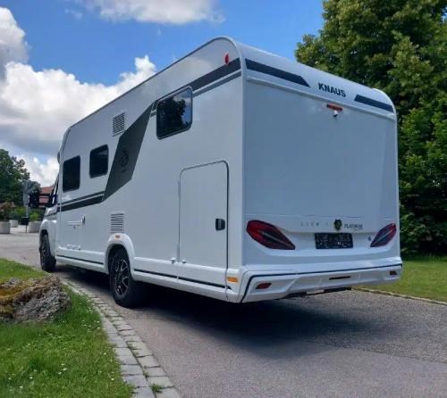 Nuovi modelli in edizione con equipaggiamento completo da Knaus e Weinsberg