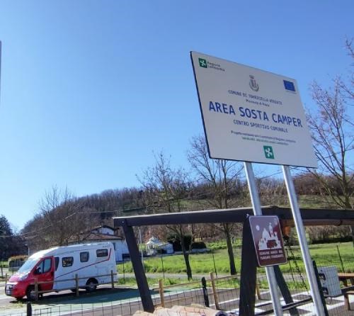 Area Camper Torricella Verzate (PV) – Lombardia: Un’Oasi di Relax nell’Oltrepò Pavese