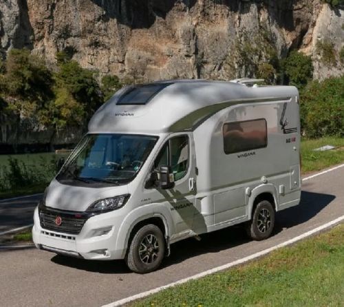 WINGAMM Oasi 540.1  Il Camper Compatto che Cambia il Modo di Viaggiare