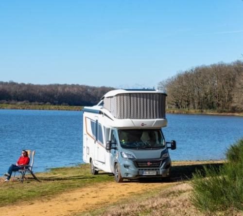  Il sorprendente Bürstner Lyseo Gallery TD689G, il camper gonfiabile